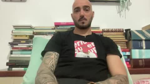 alessandromori91 online show from April 2026 08:44:01 PM