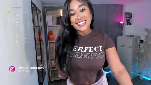 Snapshot of alessia_anderson07 chatting on October 2025 12:33:01 AM Yy online show from October 2025 12:33:01 AM