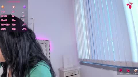 Snapshot of alessia_se chatting on February 2025 05:18:02 PM Alessia cruz online show from February 2025 05:18:02 PM