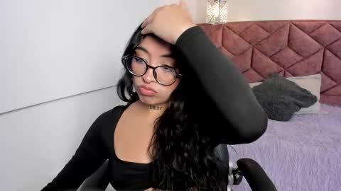 Snapshot of alessia_storm_ chatting on May 2026 08:49:02 PM Alessia online show from May 2026 08:49:02 PM