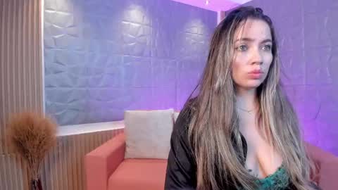 Snapshot of alessia_taylorr chatting on February 2025 12:13:02 PM Alessia Everyday From 0530 to 1430 Col Time online show from February 2025 12:13:02 PM