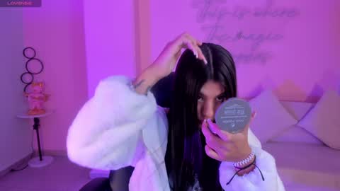 Snapshot of alessiacorleone_ chatting on December 2024 07:03:02 PM Alessia online show from December 2024 07:03:02 PM