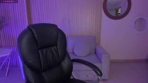 Snapshot of alessiacorleone_ chatting on January 2025 10:39:01 PM Alessia online show from January 2025 10:39:01 PM