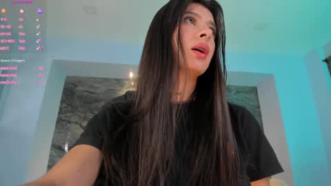 Snapshot of alessiacorleone_ chatting on March 2025 06:43:01 AM Alessia online show from March 2025 06:43:01 AM