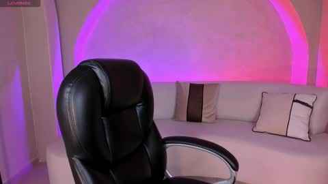 Alessia  online show from October 2025 05:22:02 PM