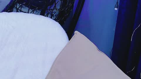 alessiacroft online show from April 2026 04:57:02 AM