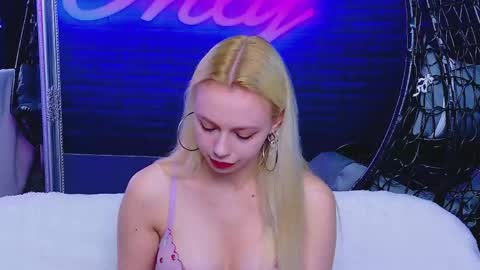 alessiacroft online show from April 2026 04:16:01 AM