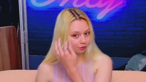 alessiacroft online show from June 2026 04:15:02 AM