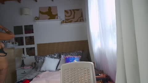 alessia online show from April 2026 07:04:01 PM