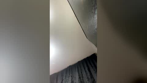 Snapshot of alessio_vale chatting on March 2026 12:27:02 AM alessio Vale online show from March 2026 12:27:02 AM