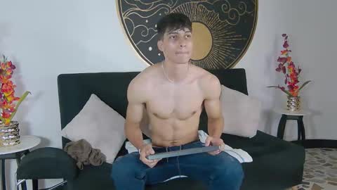 Snapshot of alessiovitale chatting on November 2025 12:05:02 PM Alessio online show from November 2025 12:05:02 PM