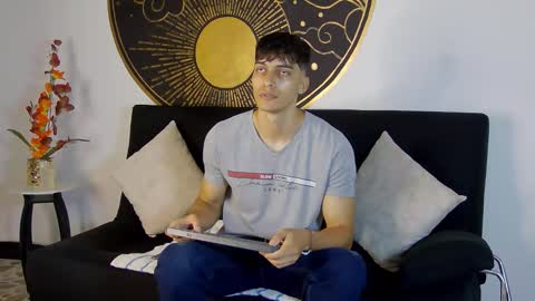 Snapshot of alessiovitale chatting on November 2025 12:04:01 PM Alessio online show from November 2025 12:04:01 PM