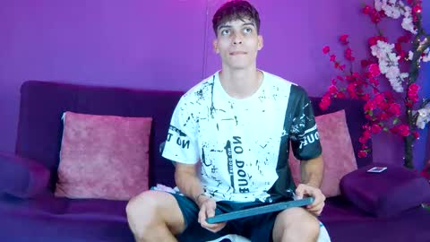 Snapshot of alessiovitale chatting on November 2025 12:16:02 PM Alessio online show from November 2025 12:16:02 PM