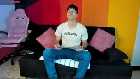 Snapshot of alessiovitale chatting on December 2025 11:59:01 AM Alessio online show from December 2025 11:59:01 AM