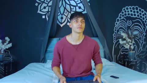 Snapshot of alessiovitale chatting on December 2025 12:03:02 PM Alessio online show from December 2025 12:03:02 PM