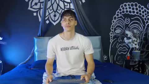 Snapshot of alessiovitale chatting on December 2025 11:59:02 AM Alessio online show from December 2025 11:59:02 AM