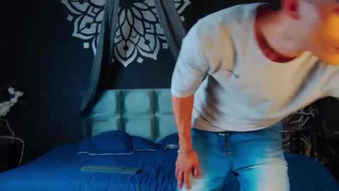 Snapshot of alessiovitale chatting on December 2025 12:12:02 PM Alessio online show from December 2025 12:12:02 PM