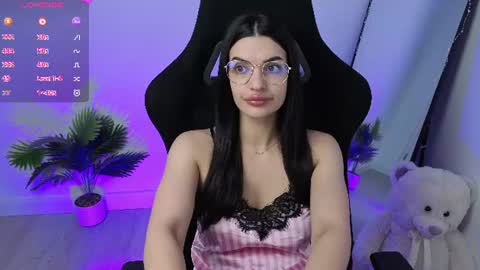 Snapshot of alessyaaa chatting on June 2026 10:28:01 AM Ale online show from June 2026 10:28:01 AM