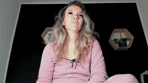 alesys69 online show from May 2026 08:50:02 PM