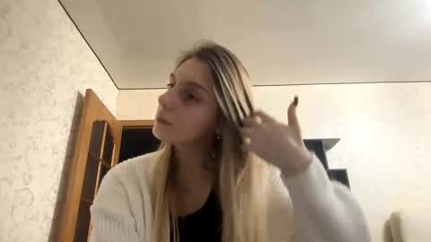 April online show from December 2025 07:48:02 AM