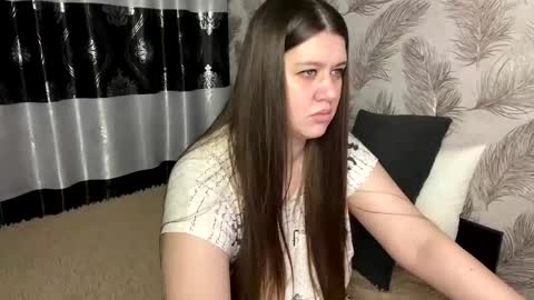 Snapshot of aletta_oushen chatting on January 2025 03:14:02 PM Aletta Oushen online show from January 2025 03:14:02 PM