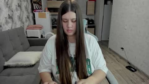 Aletta Oushen online show from December 2025 10:02:01 AM