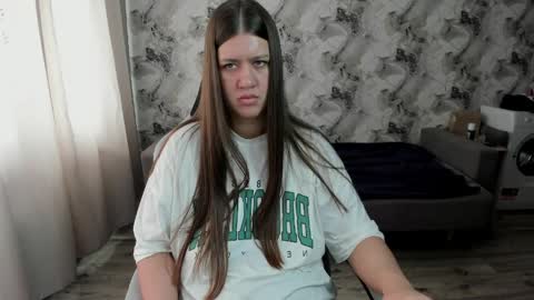 Aletta Oushen online show from April 2026 07:44:01 AM