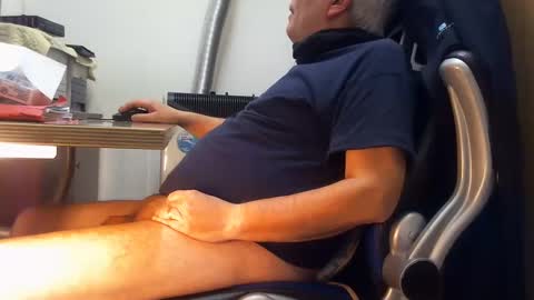 Snapshot of alex47100 chatting on January 2025 03:50:01 PM alex47100 online show from January 2025 03:50:01 PM