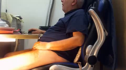 Snapshot of alex47100 chatting on February 2025 02:53:02 PM alex47100 online show from February 2025 02:53:02 PM