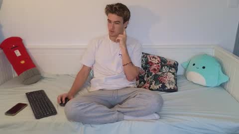 Alex83530 online show from December 2025 08:42:02 AM