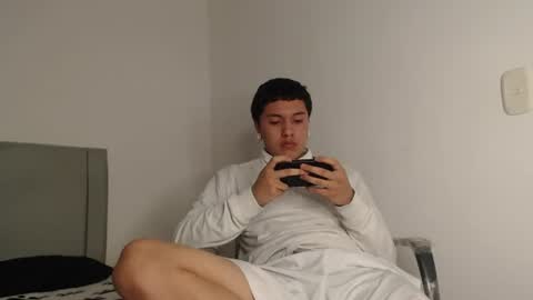 Snapshot of alex__lover chatting on June 2026 05:12:01 AM Owen online show from June 2026 05:12:01 AM