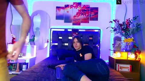 sneider online show from December 2024 07:14:01 PM