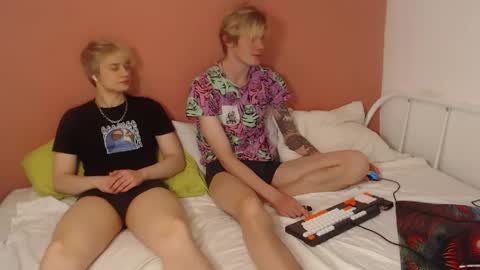 Alex  miller  and Oliver sweet  online show from May 2026 02:17:02 AM