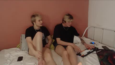 Alex  miller  and Oliver sweet  online show from May 2026 04:07:02 AM