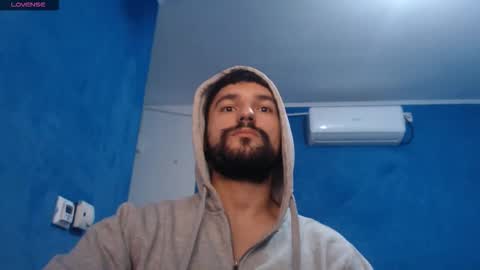 Snapshot of alex_blu chatting on October 2025 09:51:02 AM Alex online show from October 2025 09:51:02 AM