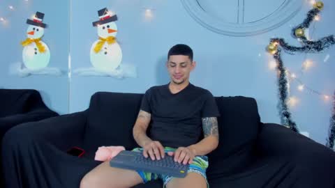 Snapshot of alex_cute77 chatting on December 2024 12:16:02 PM alex online show from December 2024 12:16:02 PM