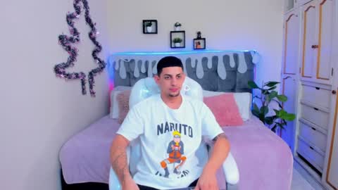 Snapshot of alex_cute77 chatting on December 2024 03:22:01 PM alex online show from December 2024 03:22:01 PM
