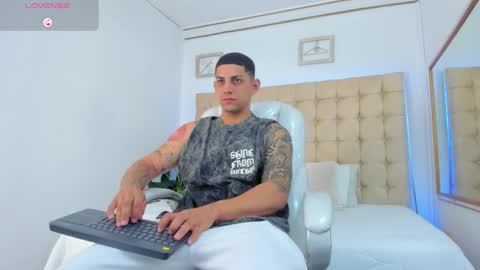 alex online show from September 2025 12:32:02 PM