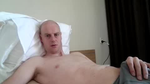 alex_dutch92 online show from May 2026 08:08:02 AM