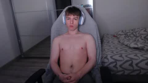 Alex online show from October 2025 05:03:02 AM