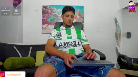 Snapshot of alex_lord_ chatting on December 2025 12:07:02 AM i am Alex online show from December 2025 12:07:02 AM