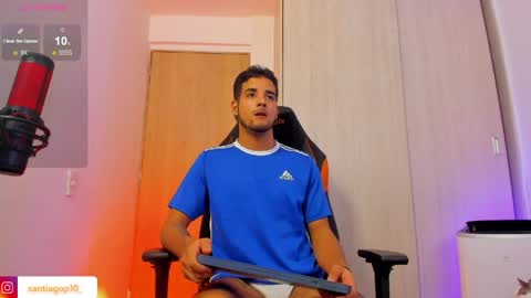 Snapshot of alex_lord_ chatting on April 2026 04:56:02 PM i am Alex online show from April 2026 04:56:02 PM