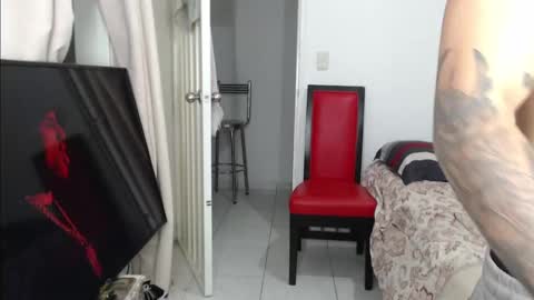 alex_mojica online show from September 2025 05:07:02 AM