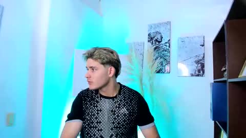 Alex  online show from May 2026 07:08:01 PM