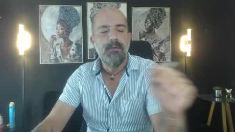 Alex Saints online show from April 2026 11:41:02 AM