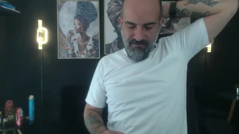Alex Saints online show from April 2026 02:33:01 PM
