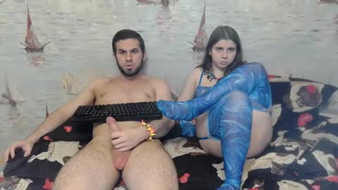 Snapshot of alex_sarah_sex chatting on January 2025 12:06:02 AM Alex and Sarah online show from January 2025 12:06:02 AM
