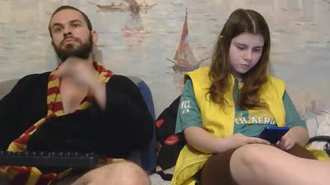 Alex and Sarah online show from February 2026 04:06:01 AM