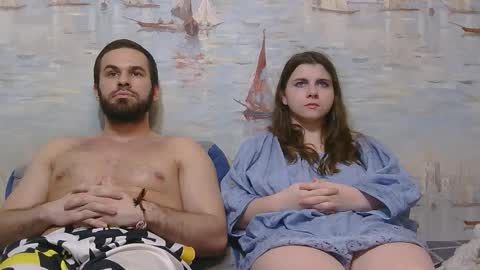 Alex and Sarah online show from March 2026 10:28:01 PM