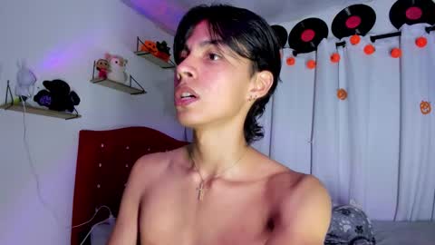 Alex online show from November 2025 06:57:02 AM